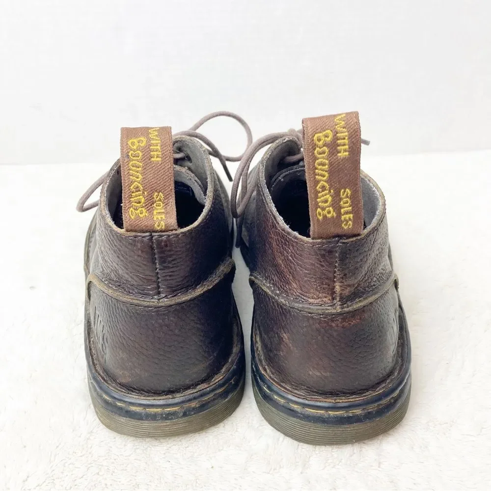 Dr. Martens Sussex Bear Track Chukka Boots size 9
